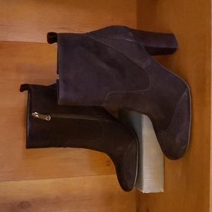 Tommy Hilfiger Chocolate Brown Suede Heeled Zip Up Boots Size 8